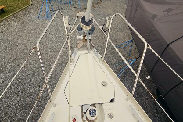 37ft Jeanneau Yacht For Sale 37ft Jeanneau Yacht For Sale