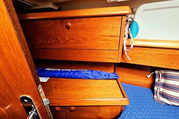 37ft Jeanneau Yacht For Sale 37ft Jeanneau Yacht For Sale