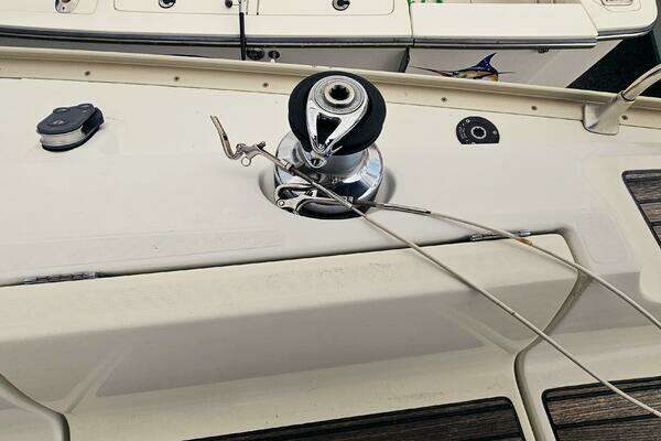 Photo of the 2004 Jeanneau 