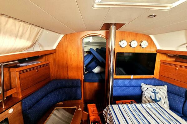 37ft Jeanneau Yacht For Sale 37ft Jeanneau Yacht For Sale