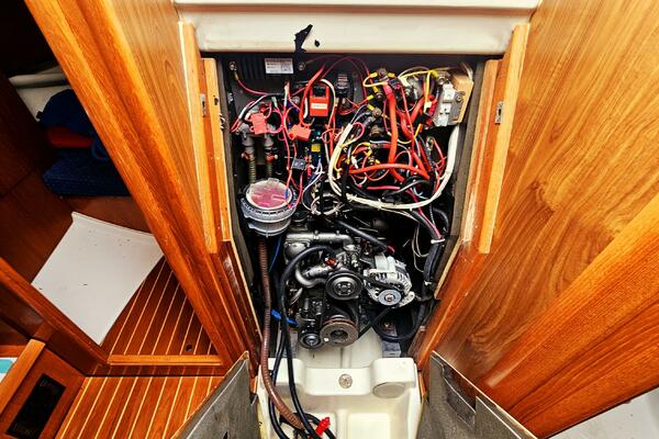 37ft Jeanneau Yacht For Sale 37ft Jeanneau Yacht For Sale