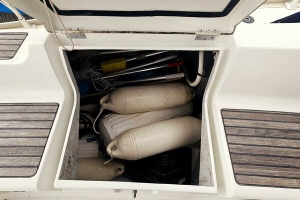 37ft Jeanneau Yacht For Sale 37ft Jeanneau Yacht For Sale