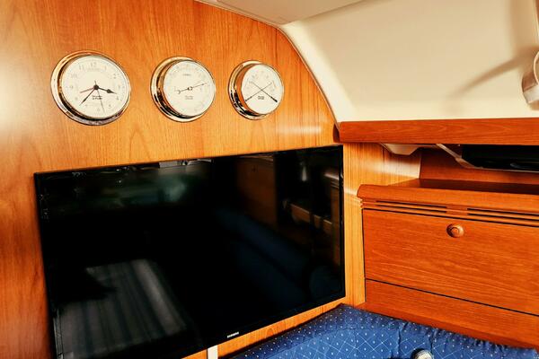 37ft Jeanneau Yacht For Sale 37ft Jeanneau Yacht For Sale