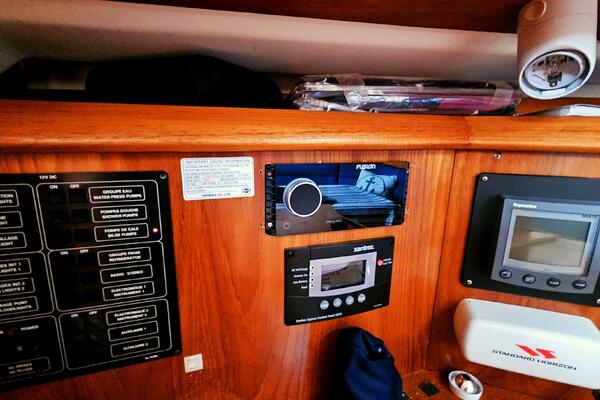 37ft Jeanneau Yacht For Sale 37ft Jeanneau Yacht For Sale