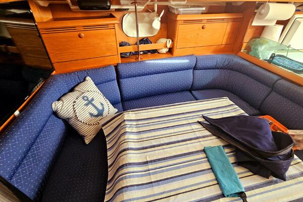 37ft Jeanneau Yacht For Sale 37ft Jeanneau Yacht For Sale