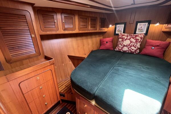 Elouise 54ft Hylas Yacht For Sale Elouise 54ft Hylas Yacht For Sale