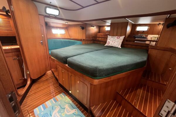 Elouise 54ft Hylas Yacht For Sale Elouise 54ft Hylas Yacht For Sale