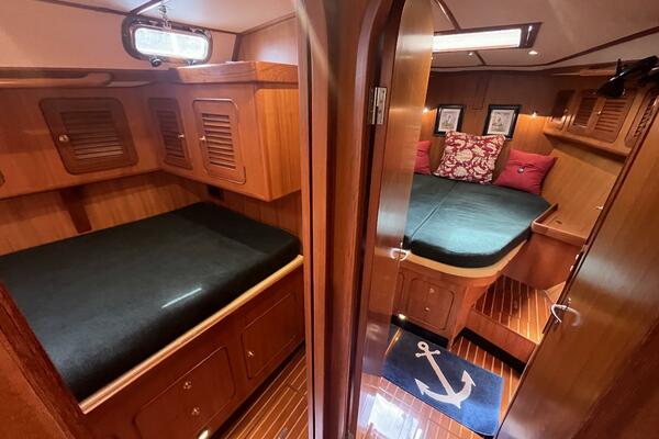 Elouise 54ft Hylas Yacht For Sale Elouise 54ft Hylas Yacht For Sale