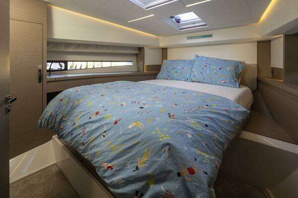 Prestige 460 Yacht For Sale