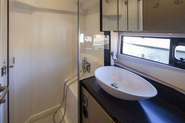 Prestige 460 Yacht For Sale