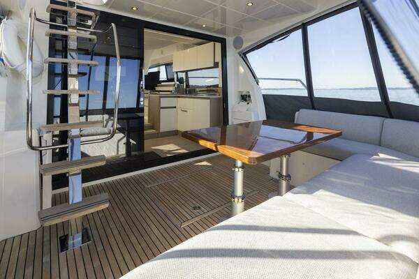 Prestige 460 Yacht For Sale