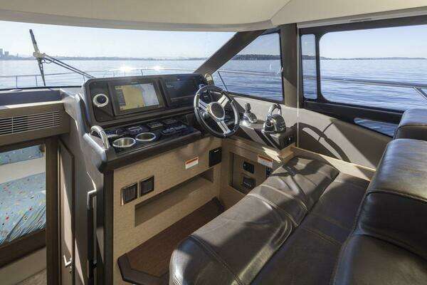 Prestige 460 Yacht For Sale