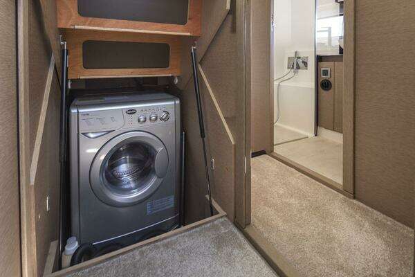 Prestige 460 Yacht For Sale