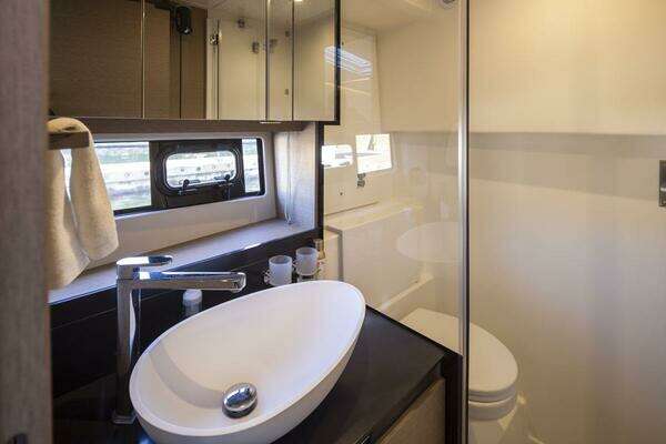 Prestige 460 Yacht For Sale