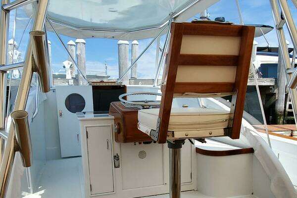 Rybovich 32 Express Walkaround Sportfish Yacht For Sale