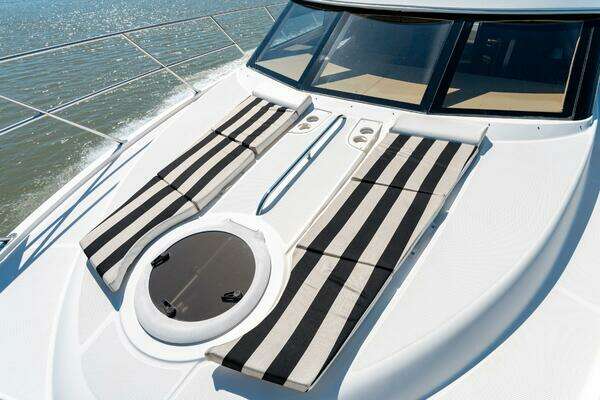 Meridian  Yacht For Sale