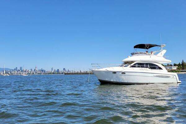 Photo of the 2005 Meridian Meridian 341