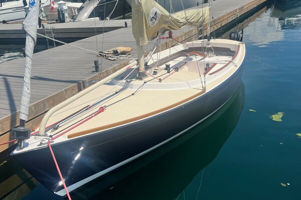 20ft Alerion Yacht For Sale
