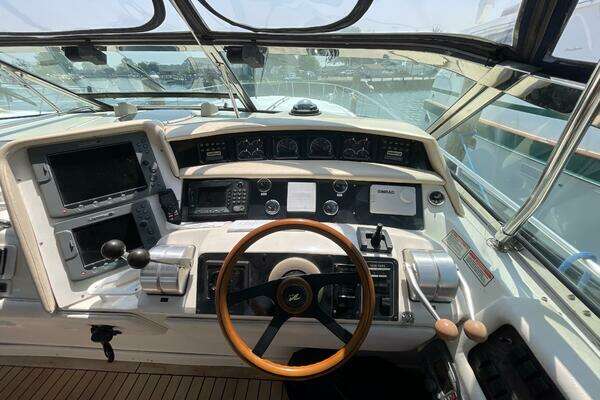 Sea Ray 630 Super Sun Sport Yacht For Sale