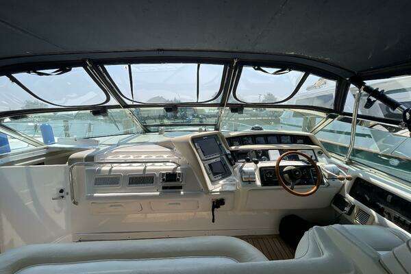 Sea Ray 630 Super Sun Sport Yacht For Sale