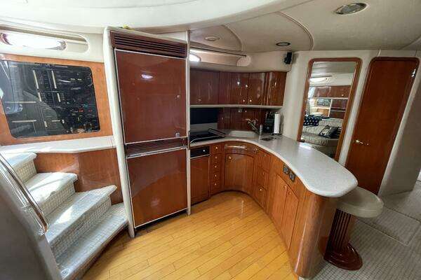 Sea Ray 630 Super Sun Sport Yacht For Sale