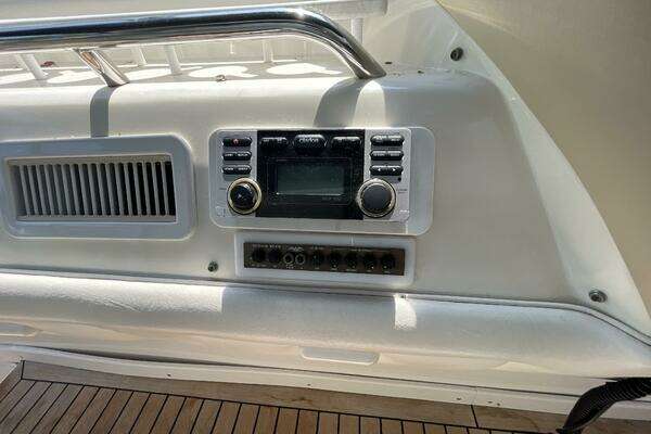 Sea Ray 630 Super Sun Sport Yacht For Sale