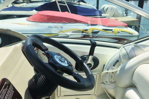 Photo of the 2008 Sea Ray 260 Sundancer