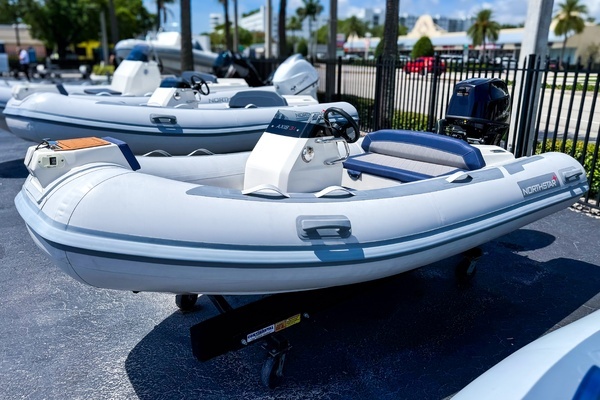 10-ft-Northstar-2022-Axis 3.1- Fort Lauderdale Florida United States  yacht for sale