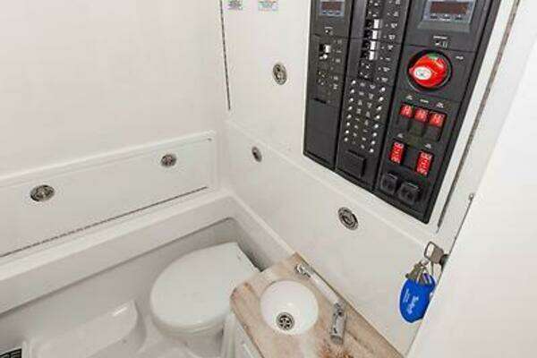 Valhalla Boatworks 33 Yacht For Sale