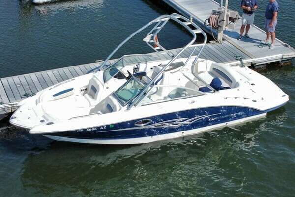 24-ft-Chaparral-2010-244 Sunesta- Mashpee Massachusetts United States  yacht for sale
