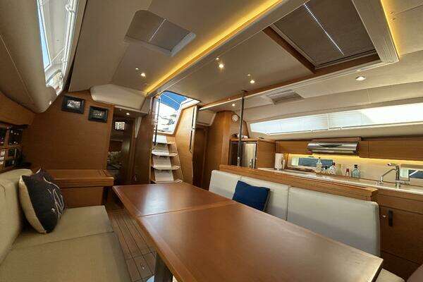Jeanneau 54 Yacht For Sale