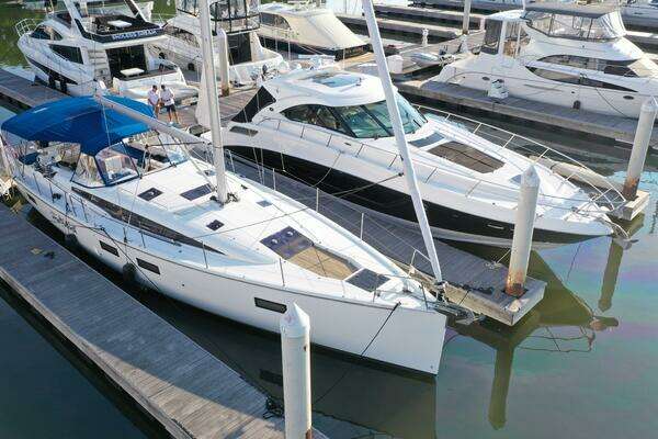 53' Jeanneau