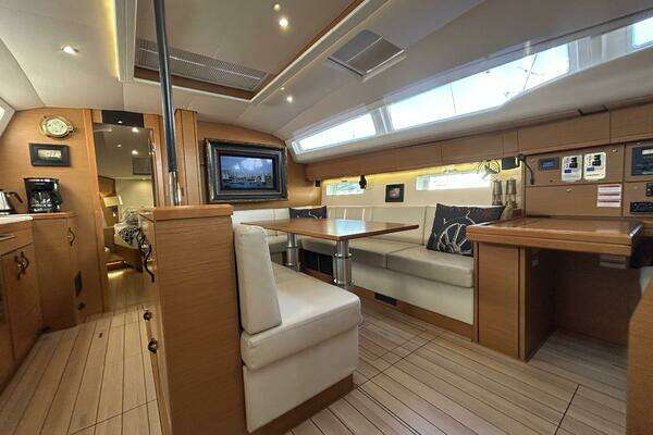 Jeanneau 54 Yacht For Sale
