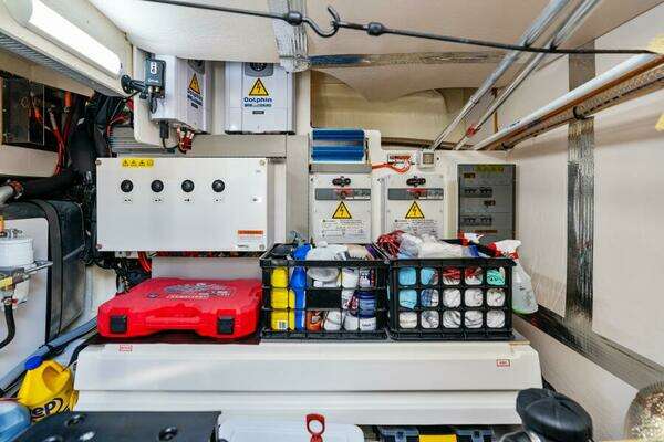 Prestige 520 Flybridge Yacht For Sale