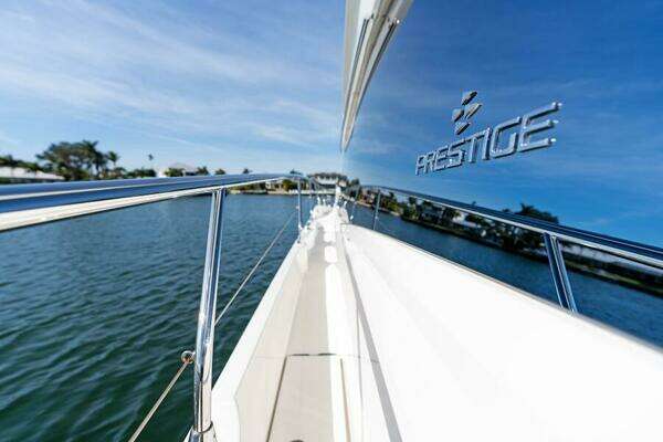 Prestige 520 Flybridge Yacht For Sale