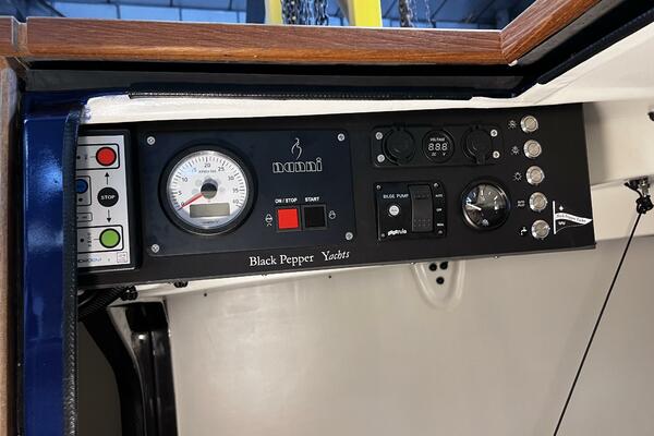 27ft Black Pepper Yacht For Sale 27ft Black Pepper Yacht For Sale