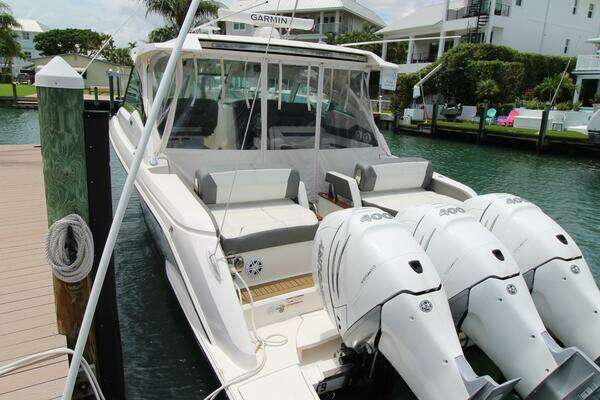 Tiara Yachts 38LX Yacht For Sale