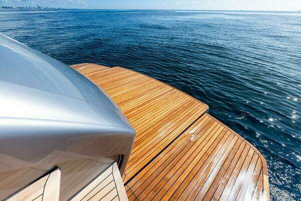 Pershing 7X Yacht For Sale