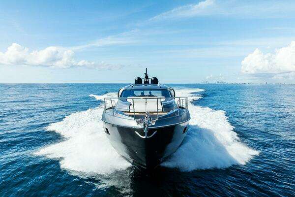 Pershing 7X Yacht For Sale