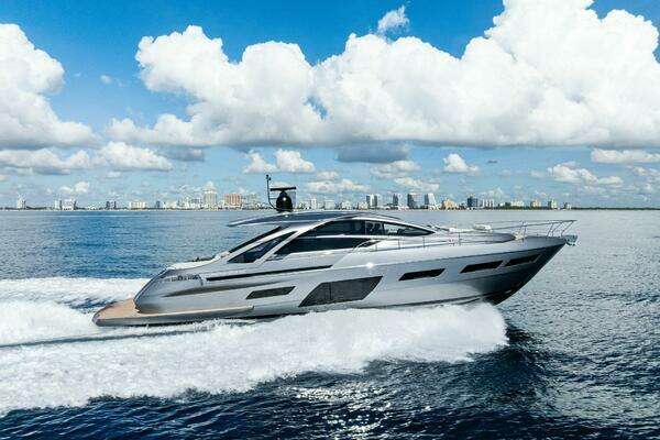 Pershing 7X Yacht For Sale