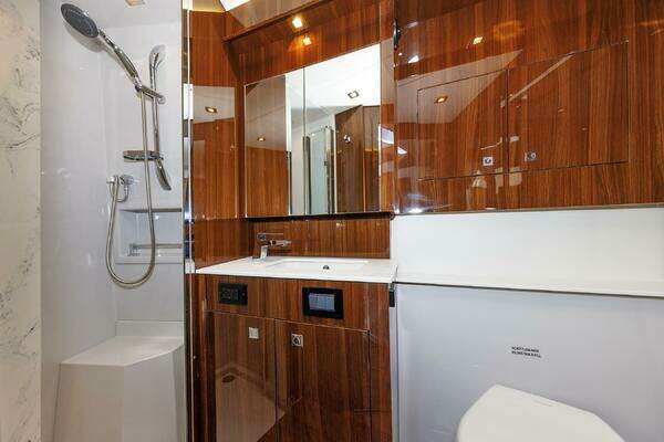 Cruisers Yachts  Yacht For Sale