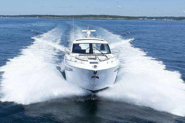 Cruisers Yachts  Yacht For Sale