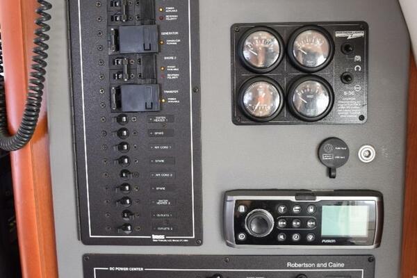 Mari Sol 39ft Leopard Yacht For Sale