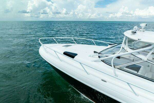 Intrepid 430 Sport Yacht Yacht For Sale