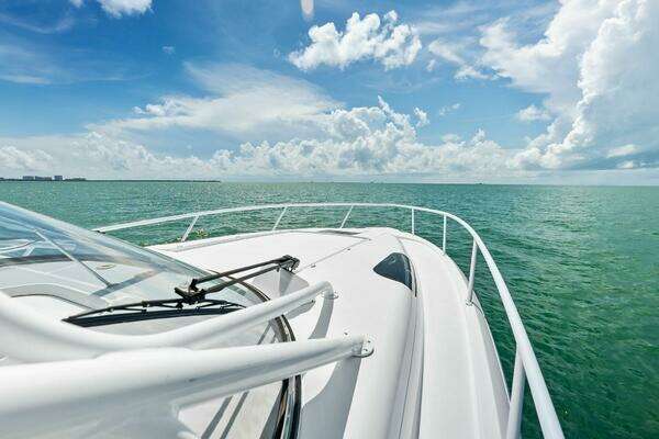 Intrepid 430 Sport Yacht Yacht For Sale