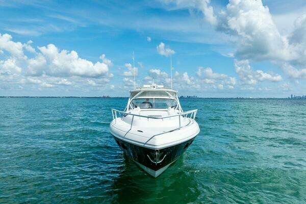 Intrepid 430 Sport Yacht Yacht For Sale
