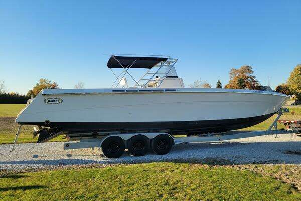 40-ft-Harley-2013-40CC-Blenheim  Ontario Canada yacht for sale
