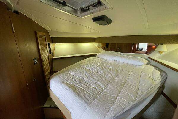 Pursuit  Yacht For Sale