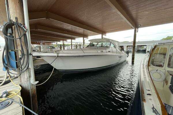 38-ft-Pursuit-2002-- Harbor Springs Michigan United States  yacht for sale