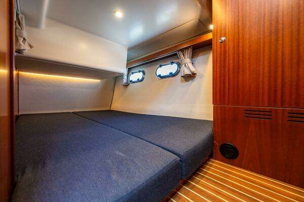 Nimbus 405 Coupe Yacht For Sale